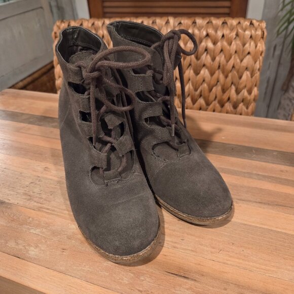 Olive Green Faux Suede Boots - Picture 1 of 5